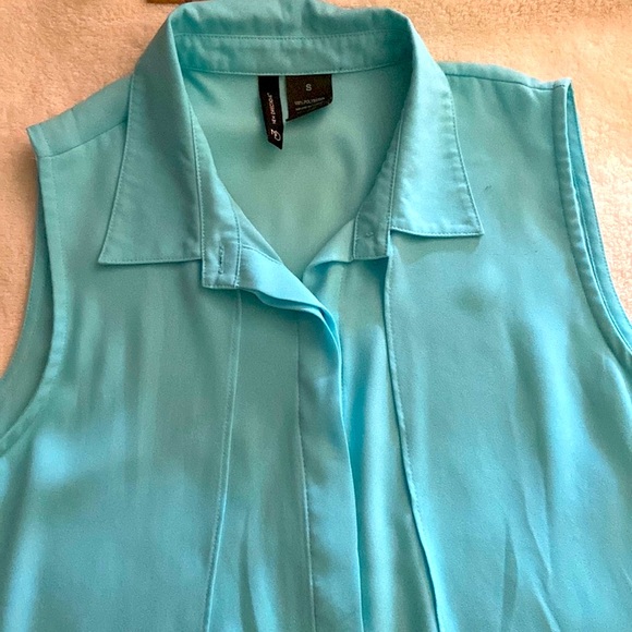 Womens light blue high low sleeveless top EUC-size Small - Picture 5 of 6
